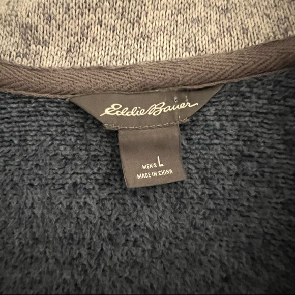 Eddie Bauer 1/4 zip - Picture 3 of 3